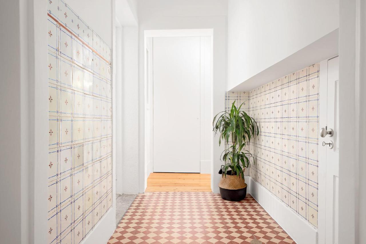 Host Wise - Oporto Classic Apartment ภายนอก รูปภาพ